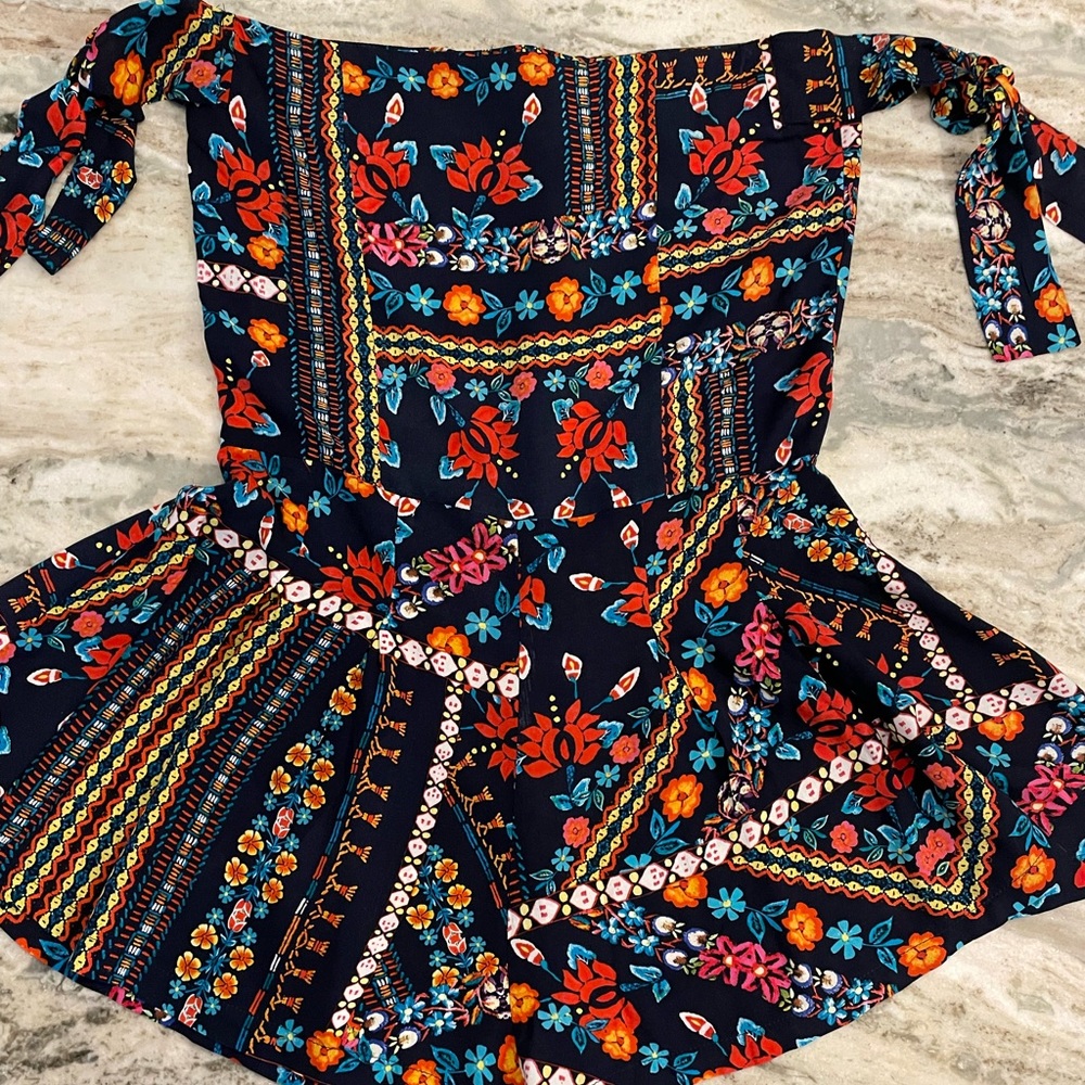 Three Days Romper - Picture 11 of 11